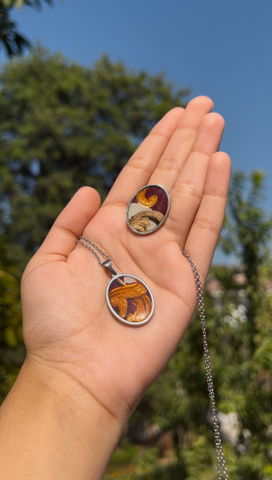 Timeless Glow Oval Jewelry