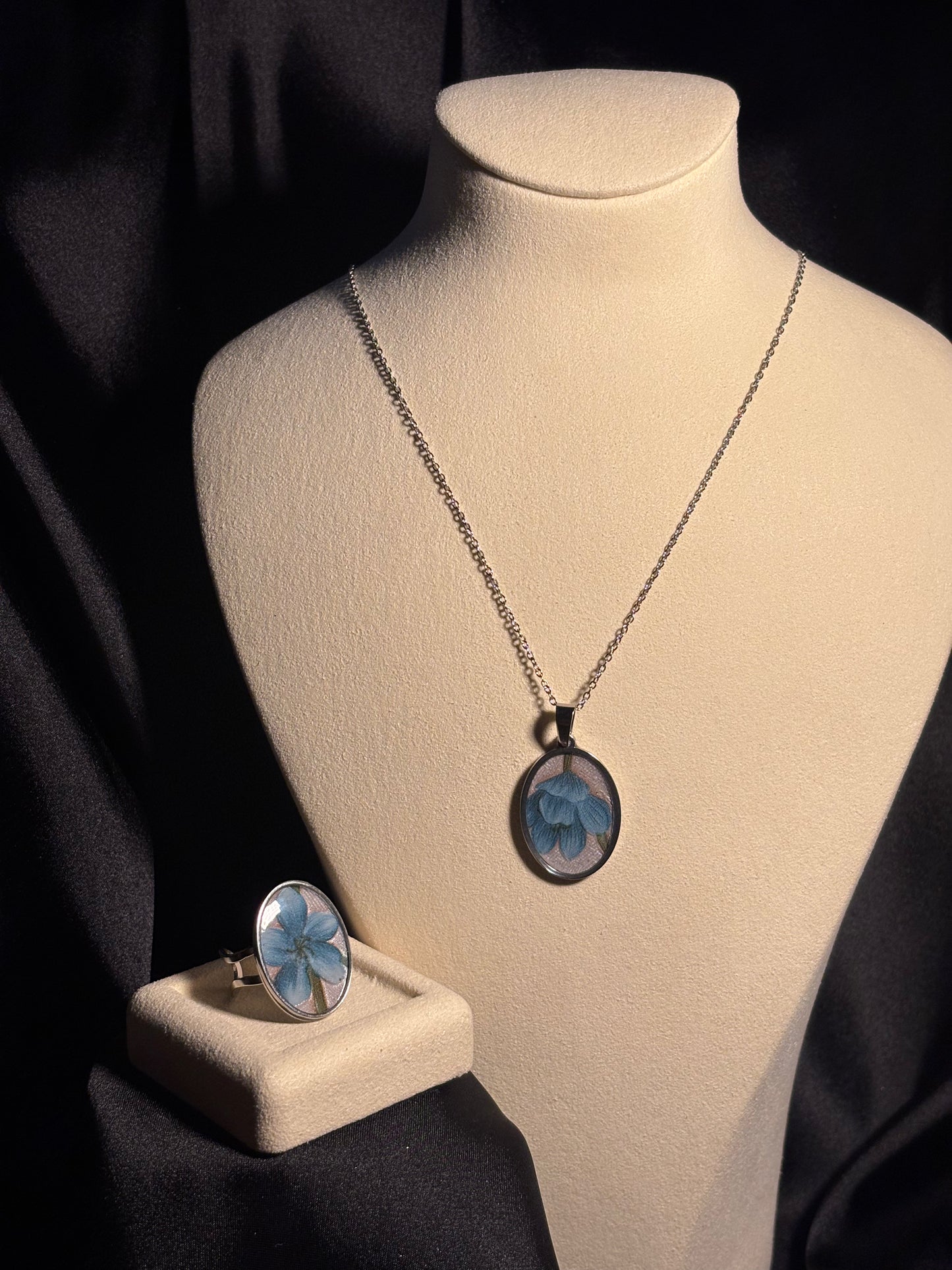 Handcrafted Eternal Blossom Resin Jewelry - ZouqShoq
