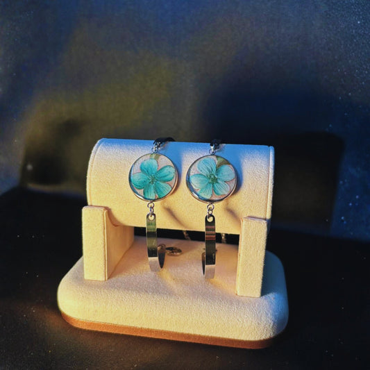 Timeless Charm Handmade Resin Bracelet | ZouqShoq